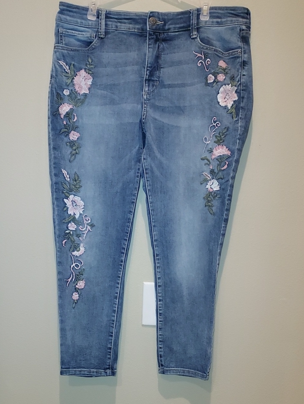 St. John's Bay  Skinny Leg Embroidered Jeans